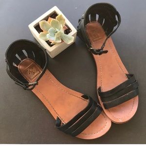 Dolce Vita gladiator sandals